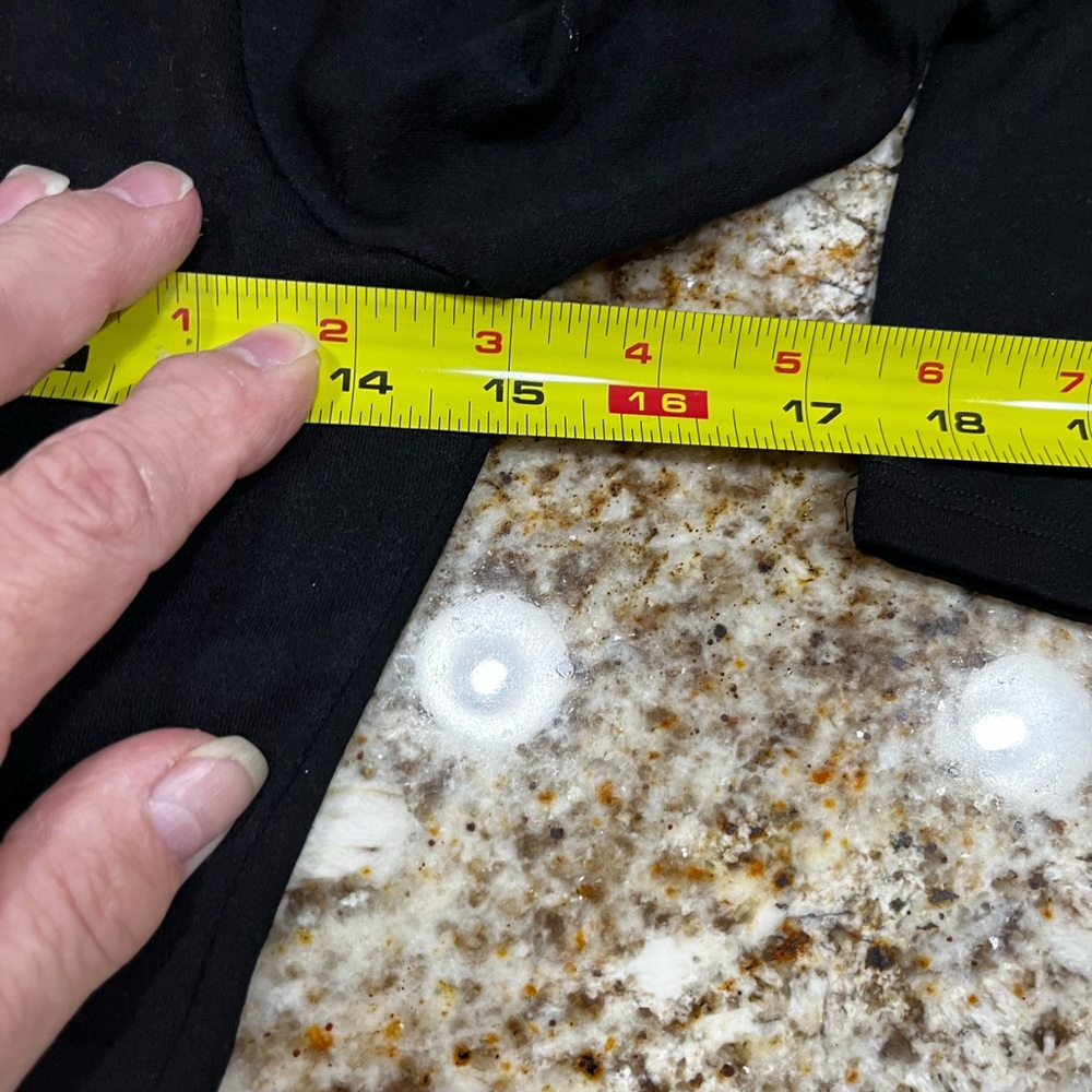 Naked wardrobe crop top nwot - Picture 4 of 6